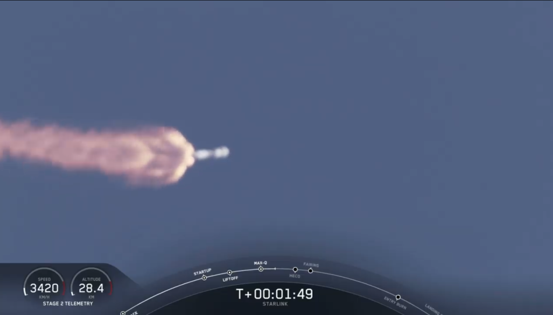 20200906.SpaceX-launches-60-Starlink-internet-satellites-sticks-rocket-landing-04.png